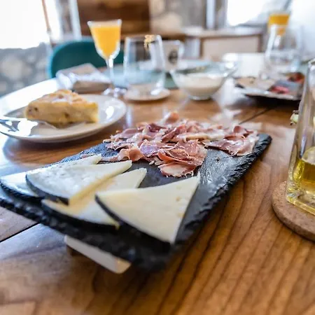 Fagoaga Dorretxea Alojamento de Acomodação e Pequeno-almoço Ergoyen